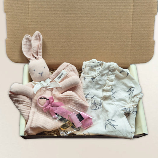 Body med kanin och napphållare. Strl. 62