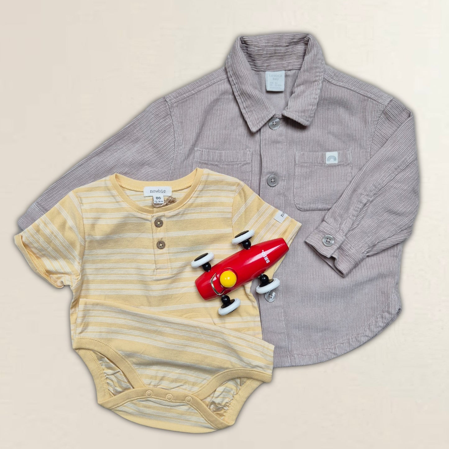 Skjorta, body, BRIO-bil. Strl. 80.