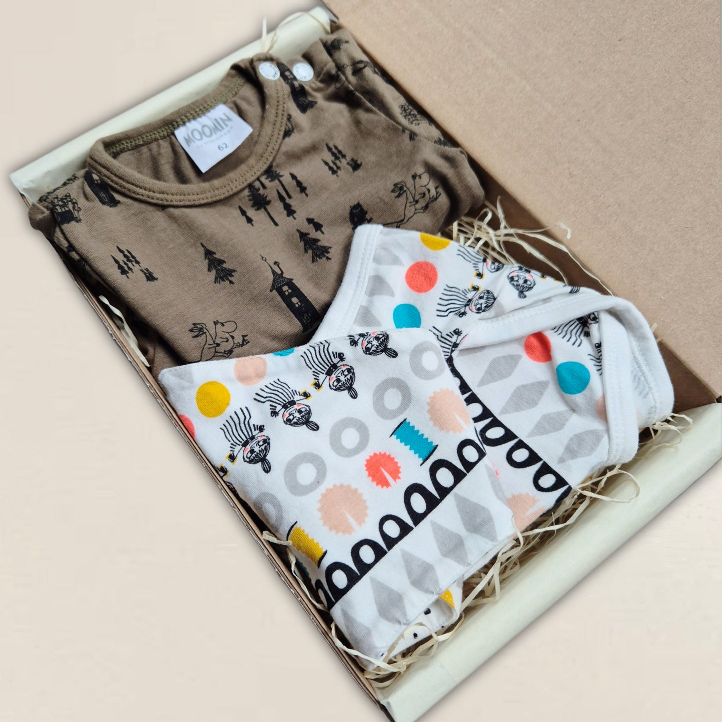 Mumin body, pyjamas och dregglis. Strl. 62