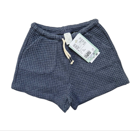 Strl. 92. Shorts.